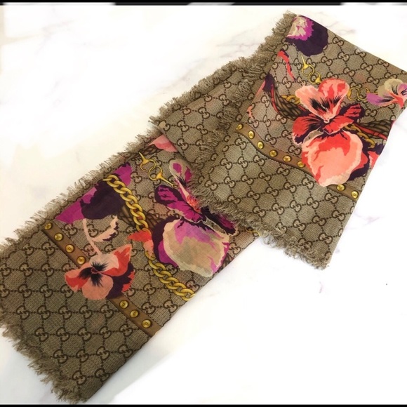 Gucci Authentic Brown Monogram Scarf Shawl - Picture 3 of 9